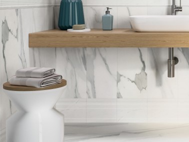 InstaHouse Epidote carrelage plinthe sous-bassement salle de bains effet marbre 20 x 25 couleur blanc veine
