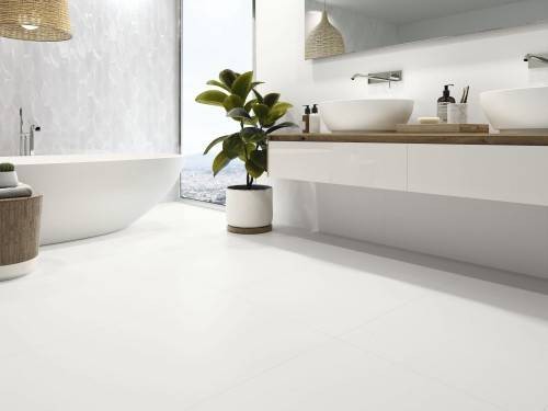 InstaHouse carrelage grand format blanc finition mat format 60 x 120 collection Everest Sol salle de bain