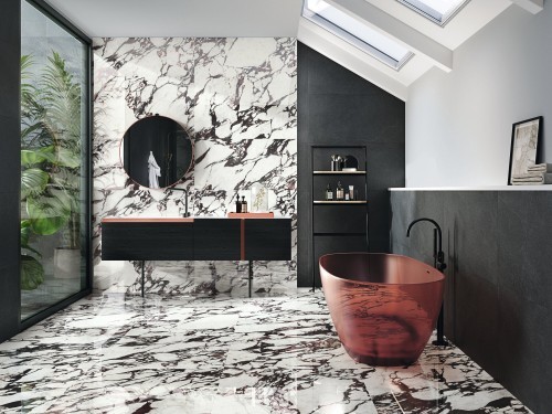 Carrelage effet marbre noir et blanc veiné 60 x 120 collection Palazzo InstaHouse Medicea Mur et sol salle de bain